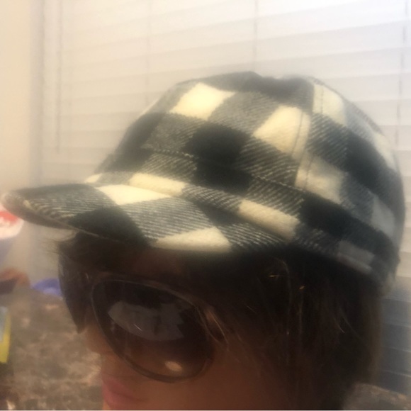 Disney Parks Mickey Mouse Women's Black & White Rhinestones Plaid Hat Size Adult - Picture 3 of 9